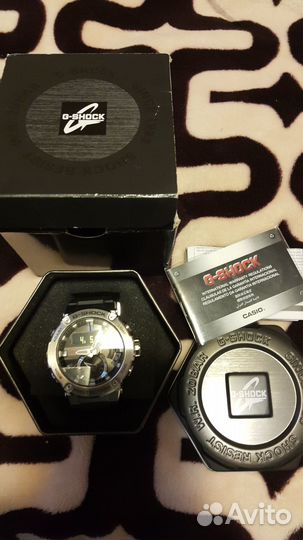 Продам часы Casio G-Shock GST-B200-1A