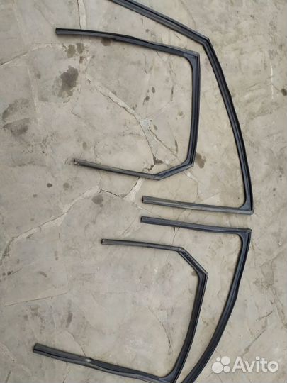 Уплотнители дверных стекол Mazda CX 5 2017г. 2.0л