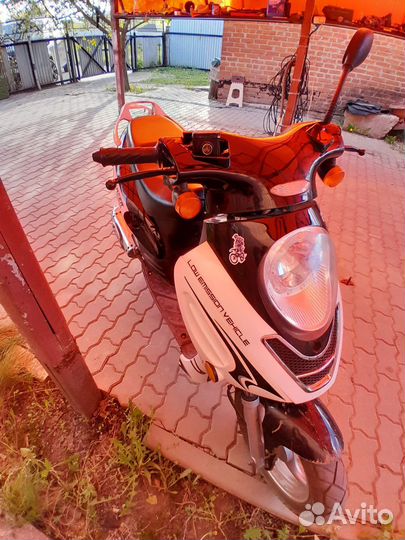 Скутер 80 кубов
