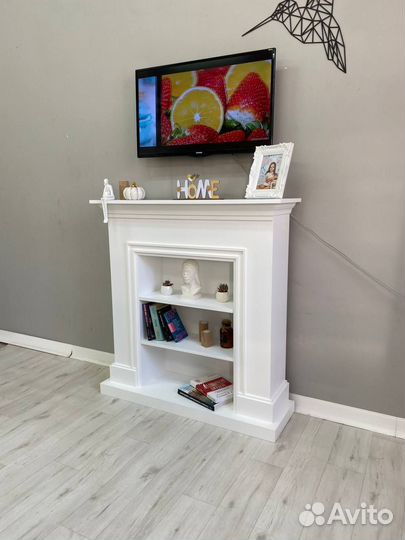 Каминный Портал Нью-Йорк с полками