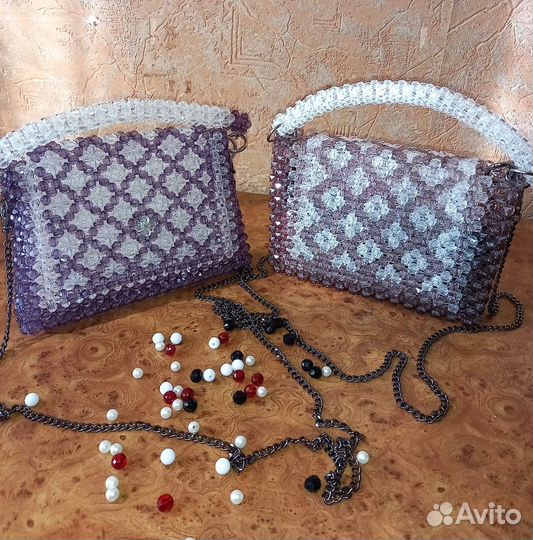 Сумочка из бусин в стиле Chanel