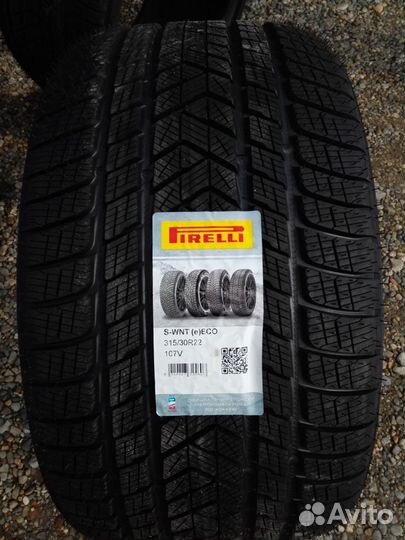 Pirelli Scorpion Winter 315/30 R22 107V