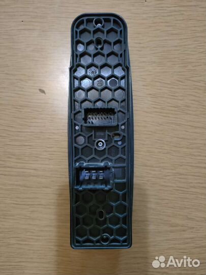 Блок управления стеклоподъемниками Renault Fluency