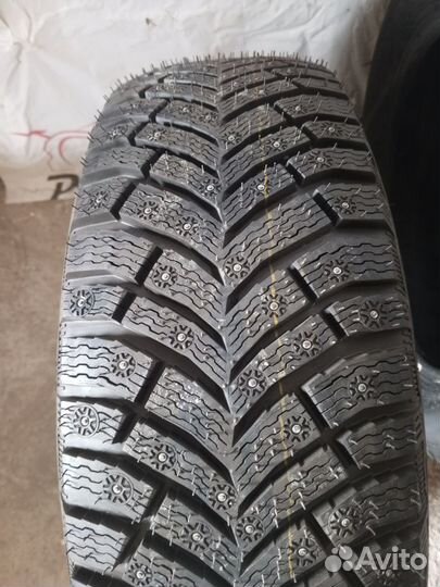 Michelin X-Ice North 4 215/60 R17 100T