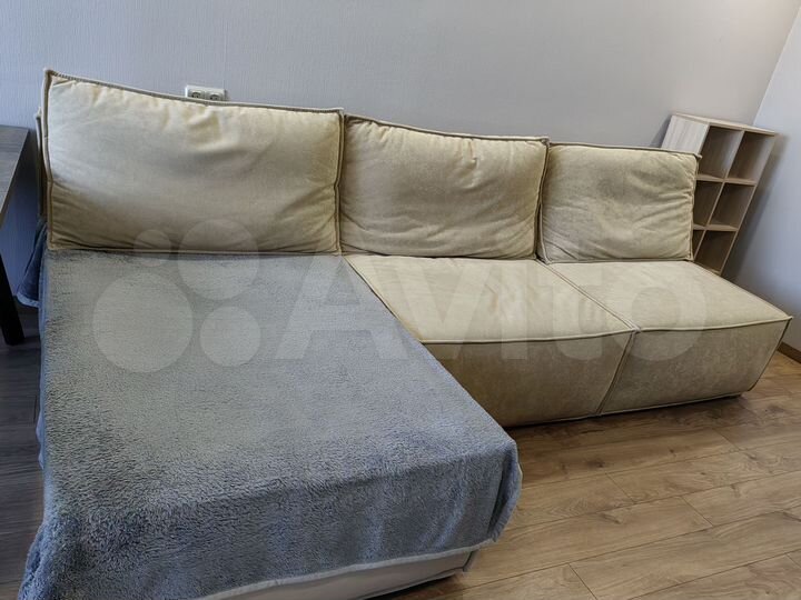 2-к. квартира, 49 м², 5/5 эт.