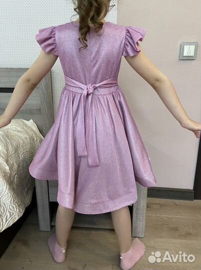 Платье праздничное