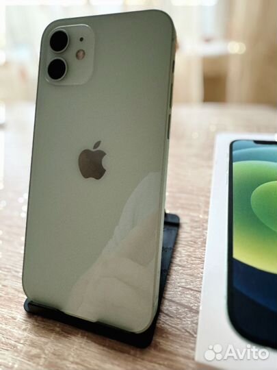iPhone 12, 64 ГБ