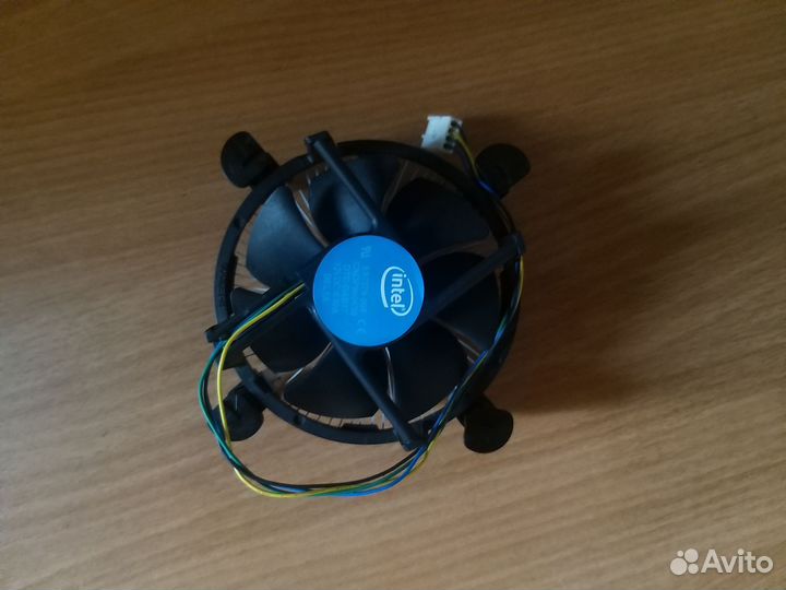 Боксовый кулер intel