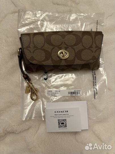 Футляр для очков Coach