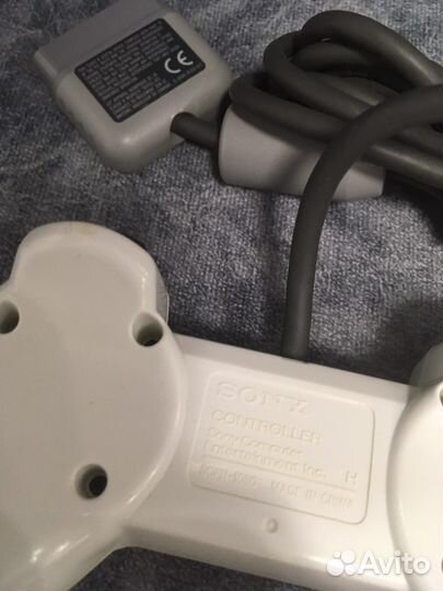 Джойстик и карта памяти PlayStation 1