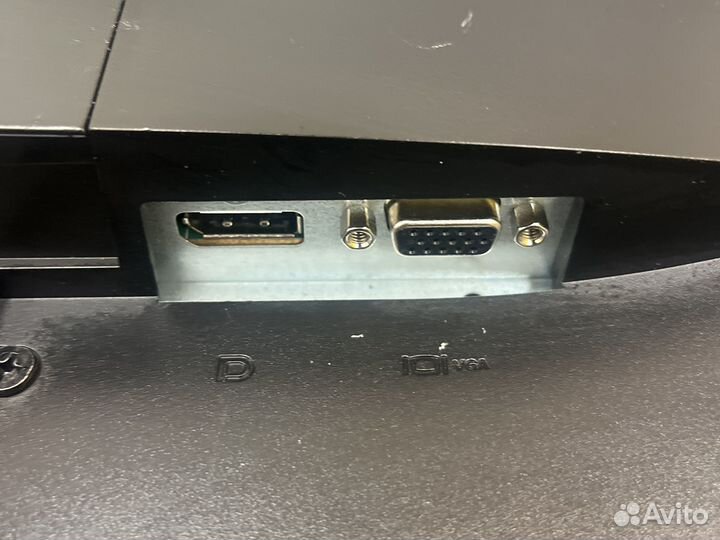 Монитор Dell 23