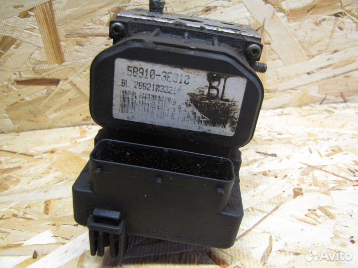 Блок ABS насос Kia Sorento 1 (BL)