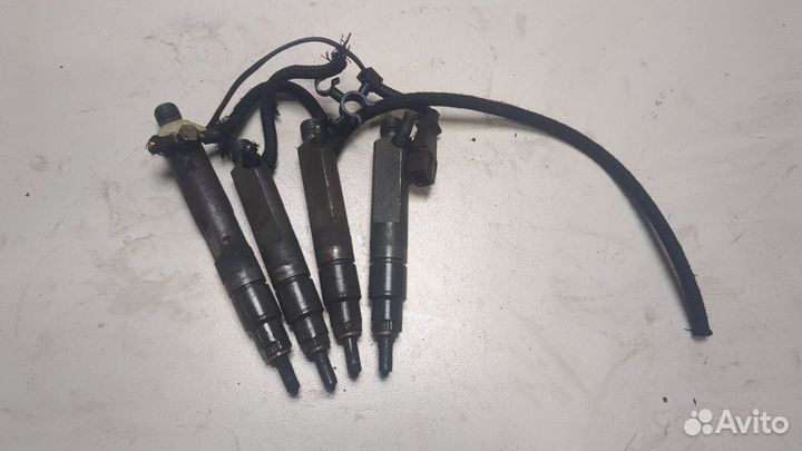 Форсунка топливная Audi A3 (8L), 1998