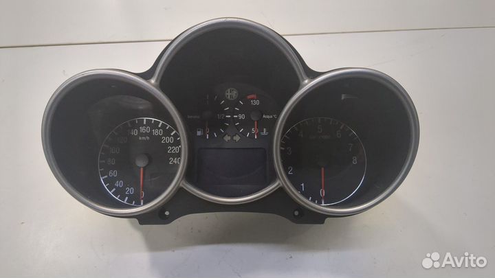 Щиток приборов Alfa Romeo 147, 2002