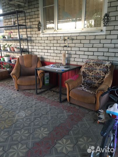 Диван и два кресла