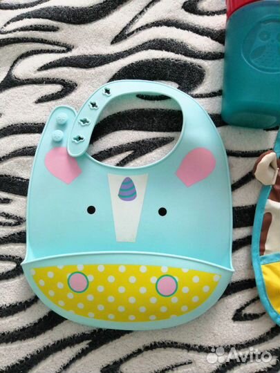 SkipHop поильник, слюнявчик силиконовый и дорожный