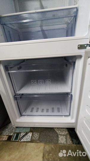 Холодильник beko
