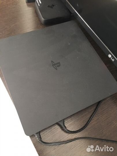 Sony PS4 slim 1tb