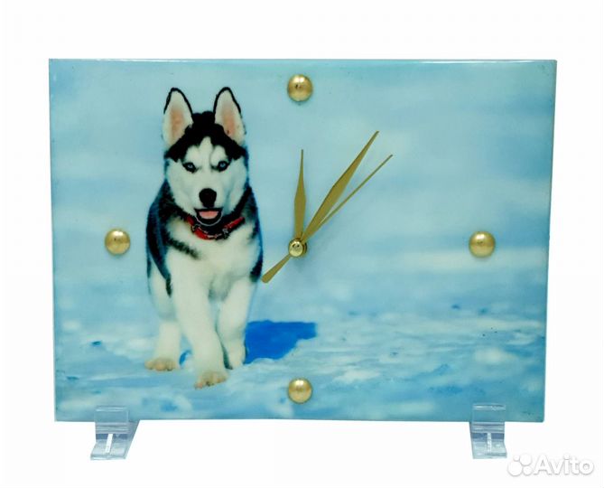 Декоративные часы прогулка по снегу