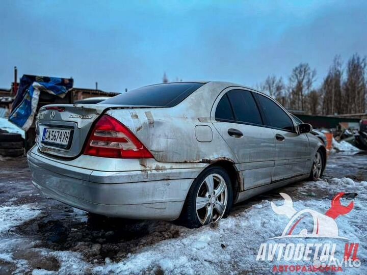 Авто на разбор Mercedes-Benz C180 седан 2000-2008