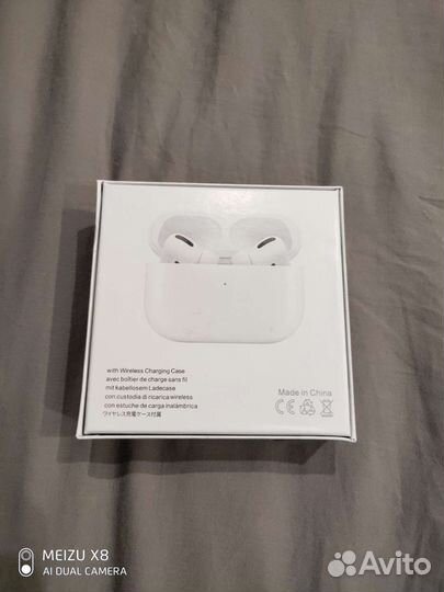 Беспроводные наушники новые