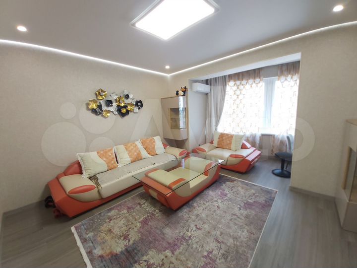 2-к. квартира, 72 м², 6/10 эт.