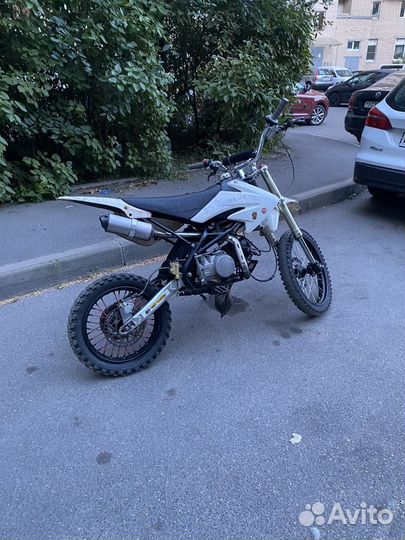 Питбайк kayo basic YX140 KRZ