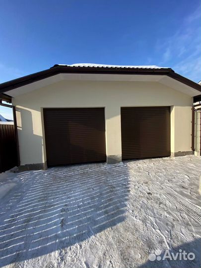 Секционные ворота