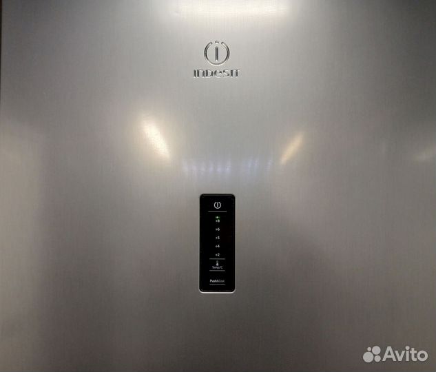 Холодильник Indesit No Frost