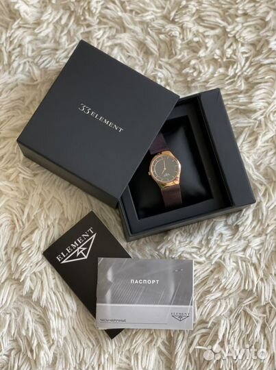 Часы наручные женские