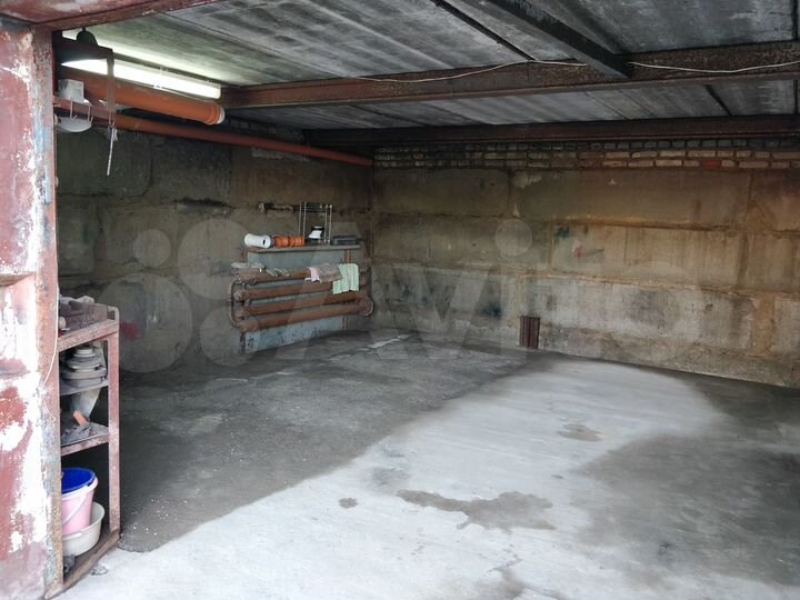 Гараж, > 30 м²