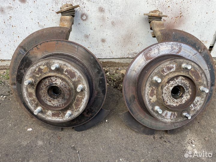 Поворотный кулак на chevrolet niva