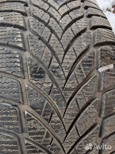 Goodyear UltraGrip Ice 2 205/50 R17 93T