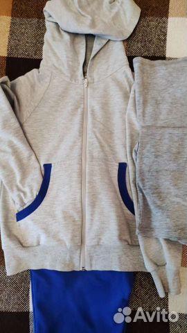 Спортивный костюм и футболки