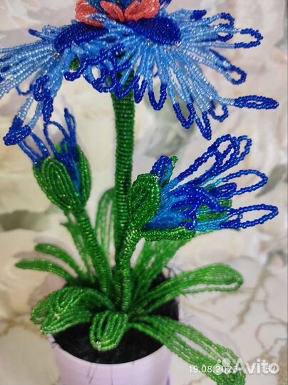 Цветы из бисера