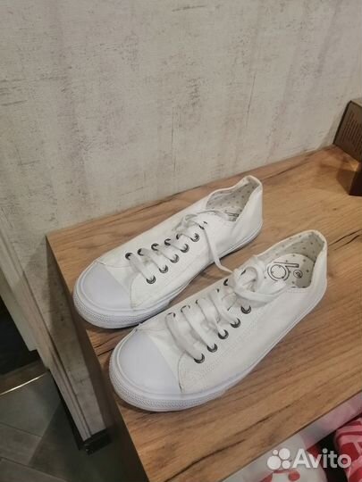 Кеды белые женские 40размер