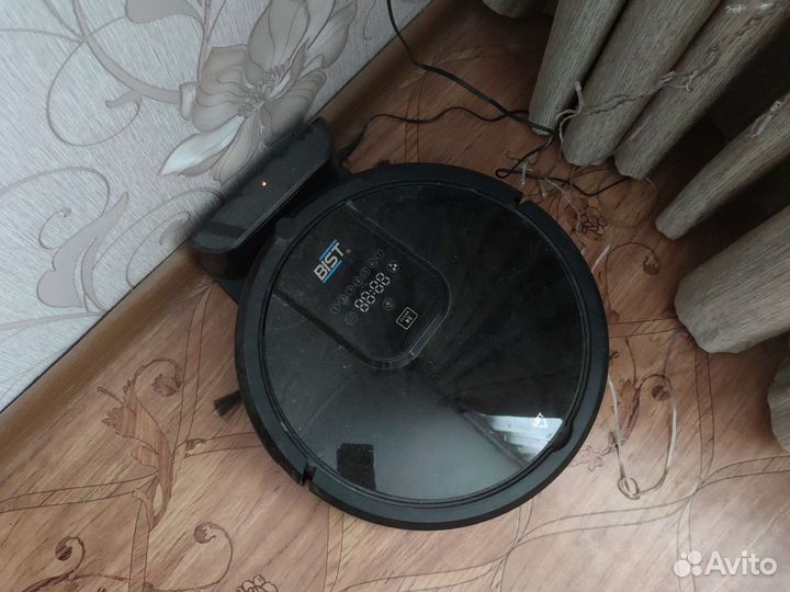 Робот пылесос bist. Торнадо