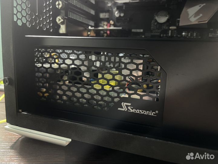 SeaSonic 600W Prime Fanless Titanium (SSR-600TL)