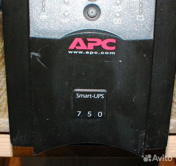 Источник бесперебойного питания APC 750