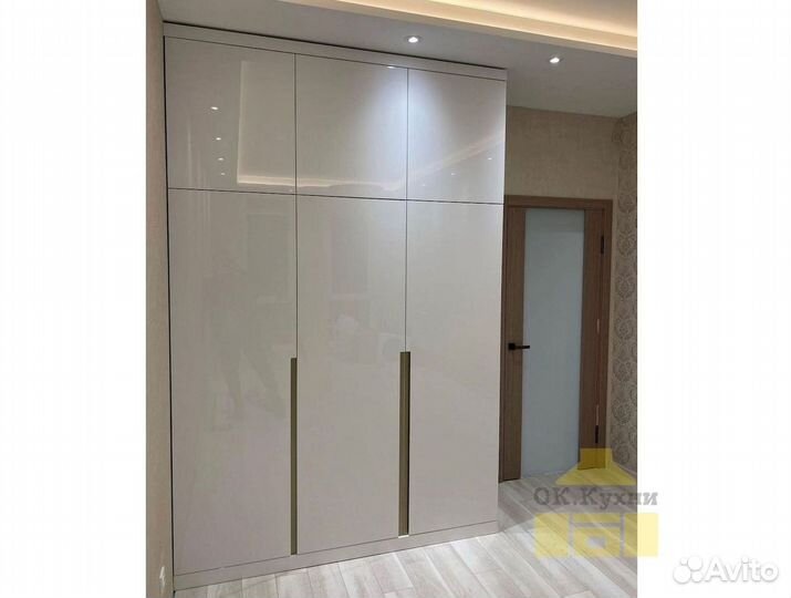 Шкаф стенка