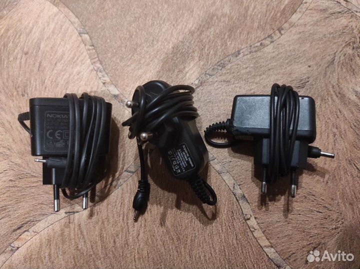 Зарядка для телефона, наушники, USB провод