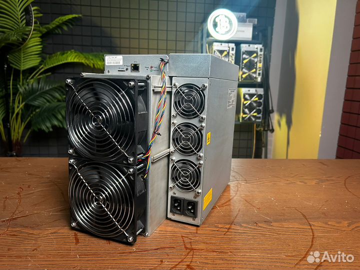 Майнер Antminer S19 95 th б/у наличие