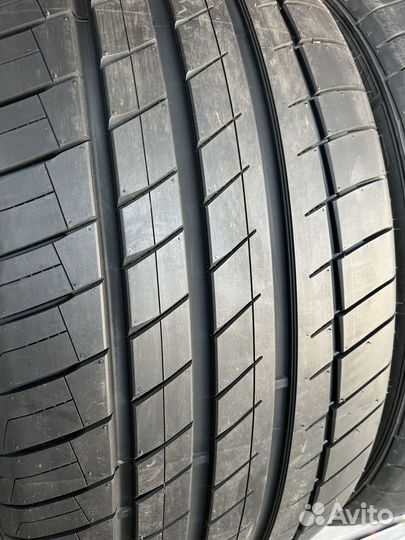 Kapsen RS26 Practical Max HP 255/35 R20 92W