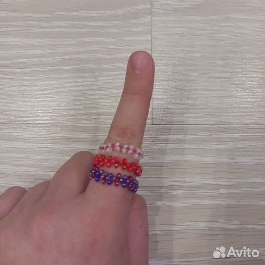 Украшения из бисера