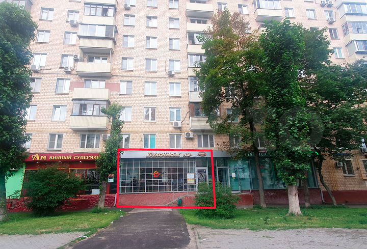 Торговая площадь, 71 м² отдельный вход