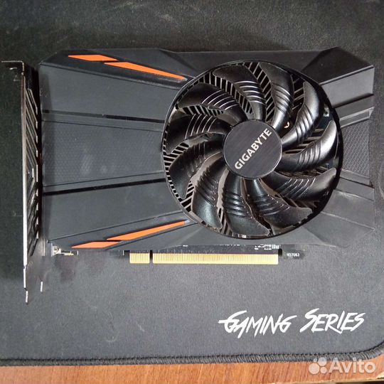 Видеокарта amd radeon rx 560 gigabyte
