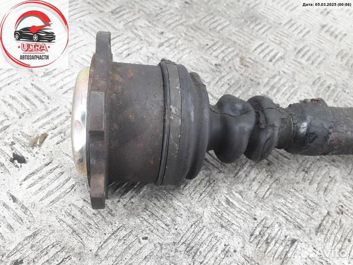 Полуось передняя левая б/у Volkswagen Passat B5+ (GP) 27mm