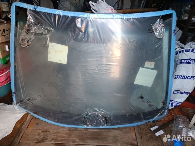 Лобовое стекло