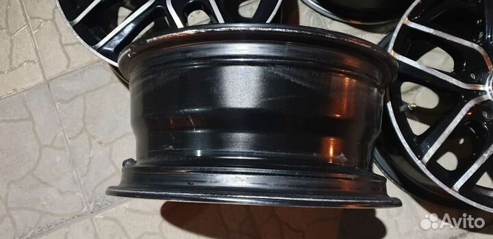 Литые диски на Mazda 3 R15 5x114,3