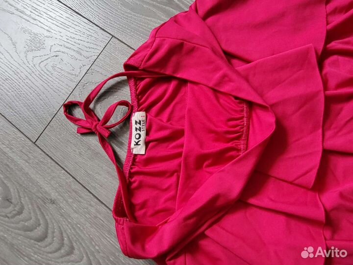 Платье коктейльное, с шлейфом 42, 44